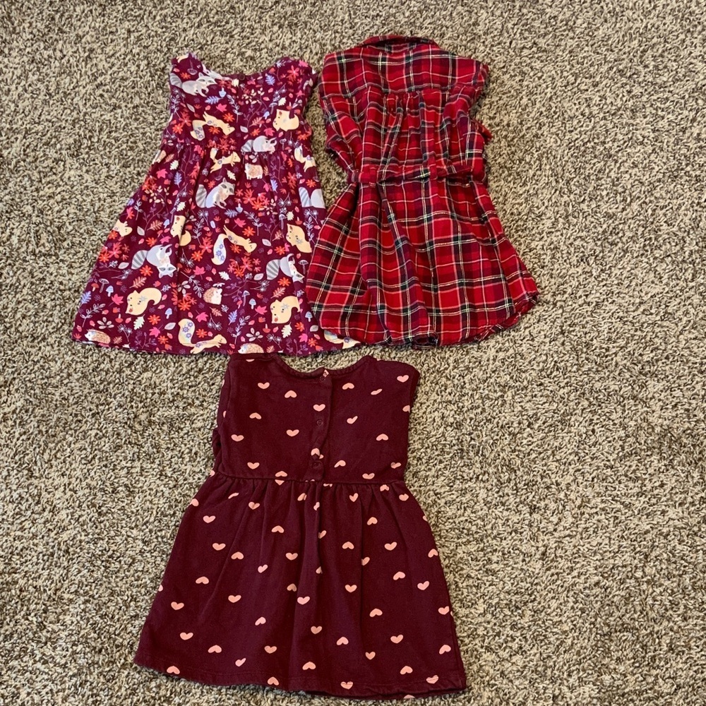 Set of Three Girls' Dresses in Red and Burgundy size T2 and 24months - Picture 5 of 5